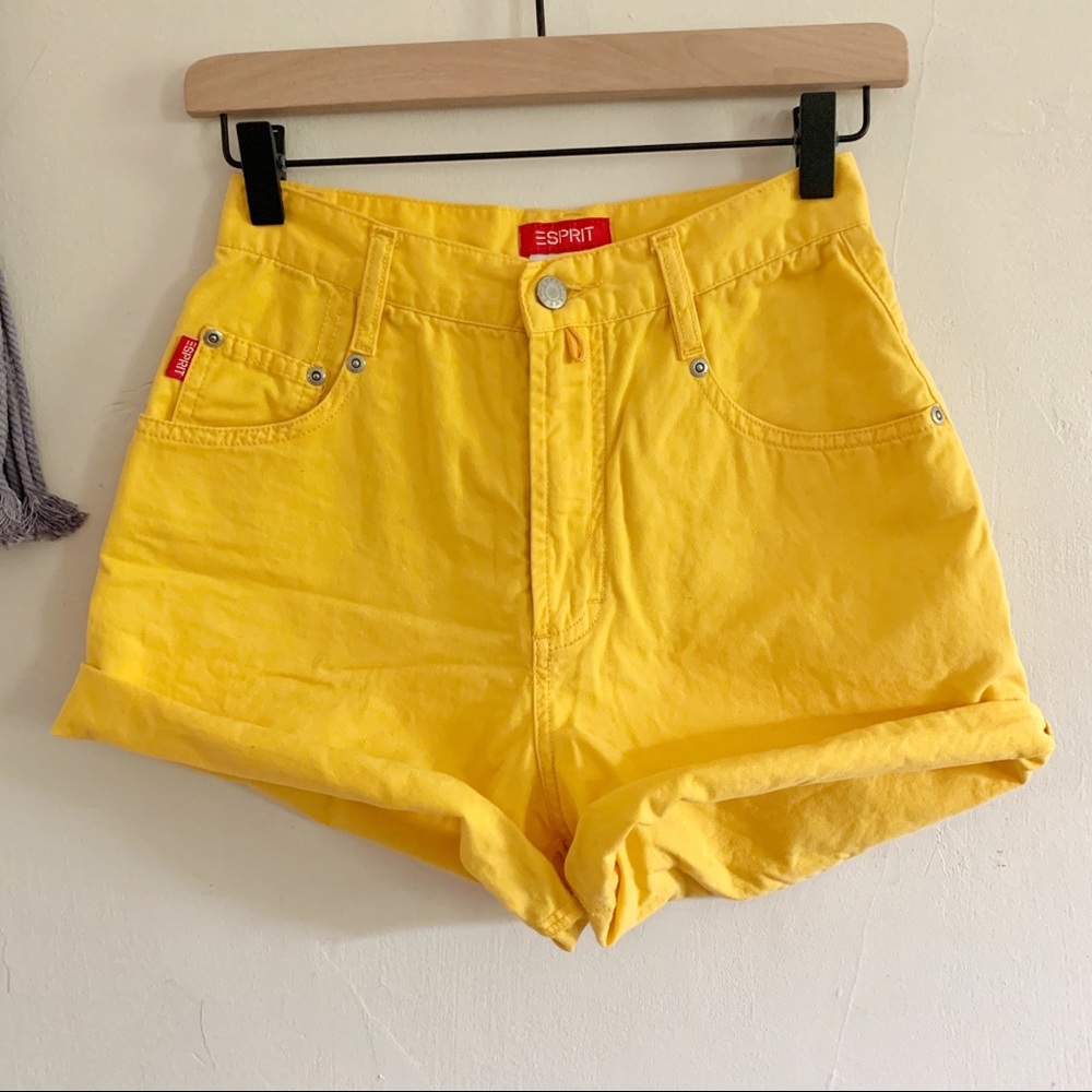 Esprit • vintage hi rise jean shorts yellow - Picture 1 of 5